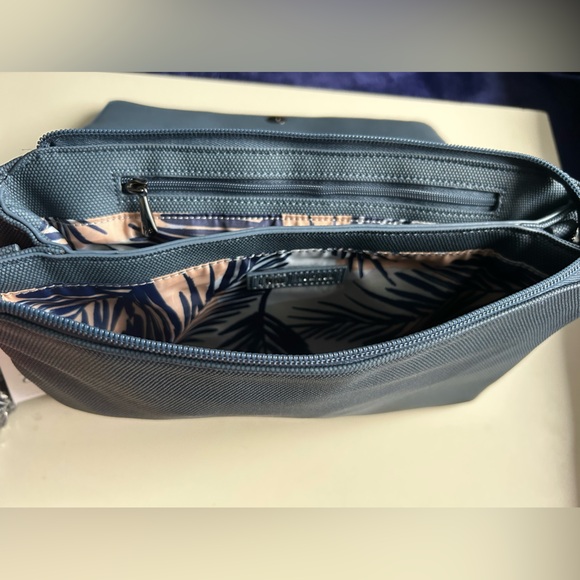 LUG MATTE LUXE HUDDLE SHOULDER BAG SLATE BLUE NWT - Picture 5 of 8